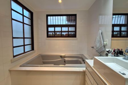 Casa para alugar com 168m², 2 quartos e 1 vagaBanheiro da Suíte 1