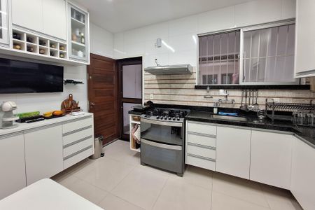 Casa para alugar com 168m², 2 quartos e 1 vagaCozinha