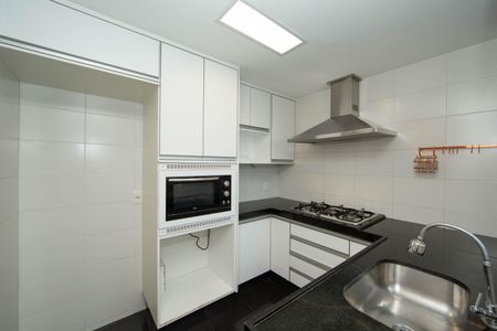 Apartamento à venda com 86m², 3 quartos e 2 vagasCOZINHA