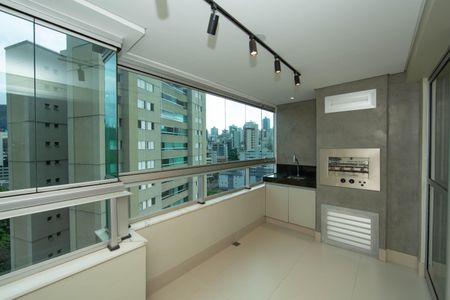 Apartamento à venda com 86m², 3 quartos e 2 vagasVARANDA
