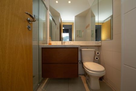 Apartamento à venda com 86m², 3 quartos e 2 vagasBANHEIRO2