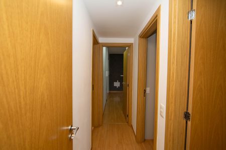 Apartamento à venda com 86m², 3 quartos e 2 vagasCORREDOR