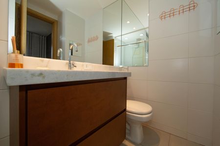 Apartamento à venda com 86m², 3 quartos e 2 vagasBANHEIRO2