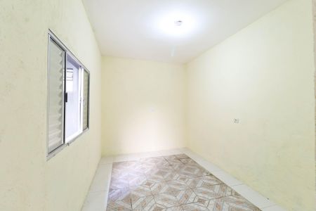 Casa para alugar com 80m², 2 quartos e 1 vaga