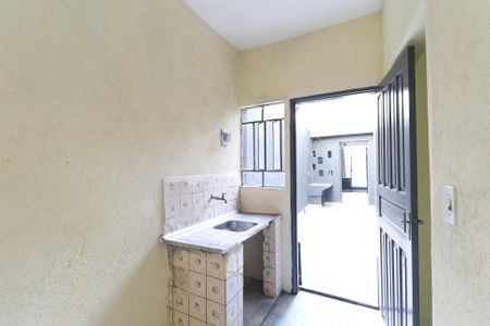 Casa para alugar com 80m², 2 quartos e 1 vaga