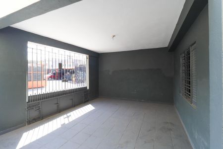 Casa para alugar com 80m², 2 quartos e 1 vaga