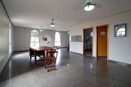 Apartamento para alugar com 49m², 2 quartos e 1 vagaÁrea comum - Salão de festas