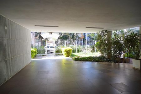 Apartamento para alugar com 130m², 3 quartos e sem vagaÁrea comum