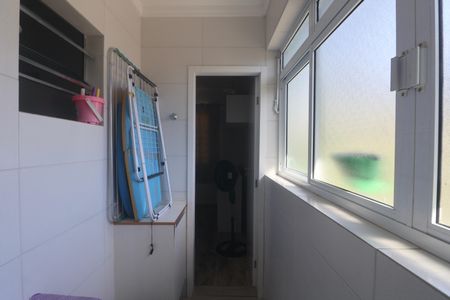 Apartamento para alugar com 70m², 2 quartos e 1 vagaÁrea de Serviço