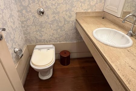 Casa para alugar com 300m², 3 quartos e 2 vagasLavabo