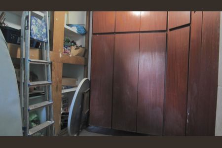 Casa à venda com 230m², 5 quartos e 3 vagasÁrea de Serviço 
