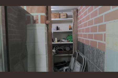 Casa à venda com 230m², 5 quartos e 3 vagasÁrea de Serviço 2