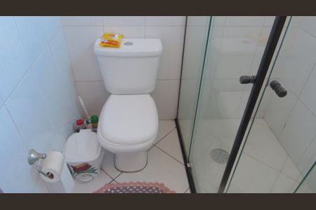 Casa à venda com 230m², 5 quartos e 3 vagasBanheiro social