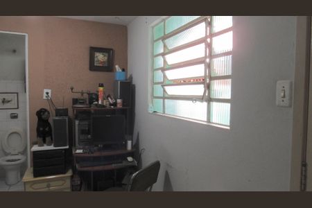 Casa à venda com 230m², 5 quartos e 3 vagasSuíte