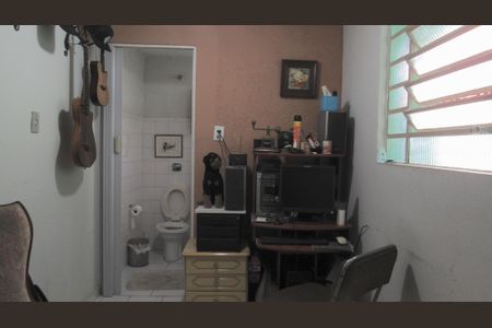 Casa à venda com 230m², 5 quartos e 3 vagasSuíte