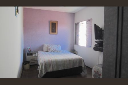 Casa à venda com 230m², 5 quartos e 3 vagasQuarto 4