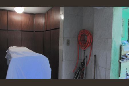 Casa à venda com 230m², 5 quartos e 3 vagasÁrea de Serviço 