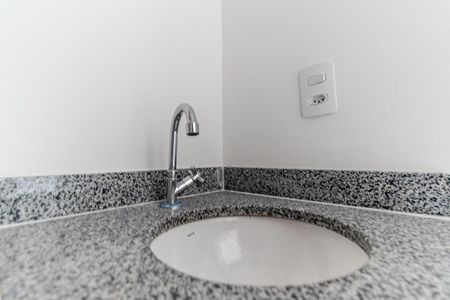 Apartamento à venda com 32m², 2 quartos e sem vagaBanheiro