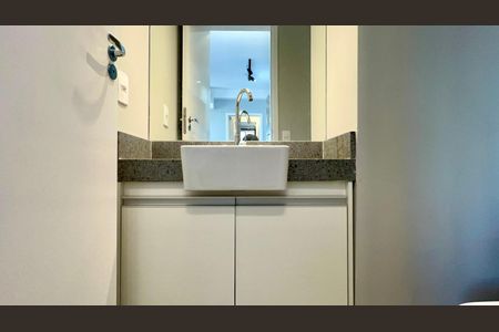 Lavabo de apartamento para alugar com 1 quarto, 35m² em Pinheiros, São Paulo