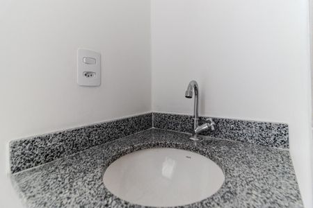 Apartamento à venda com 32m², 2 quartos e sem vagaBanheiro