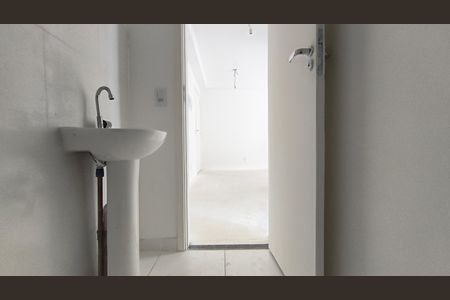 Apartamento à venda com 33m², 2 quartos e sem vagaBanheiro