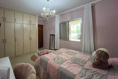 Casa à venda com 250m², 4 quartos e 4 vagasQuarto 2