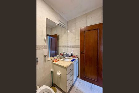 Casa à venda com 250m², 4 quartos e 4 vagasBanheiro da Suíte