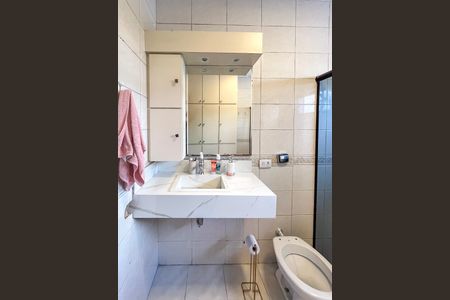 Casa à venda com 250m², 4 quartos e 4 vagasBanheiro