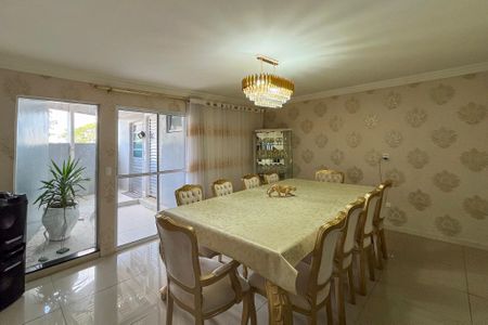 Casa à venda com 250m², 4 quartos e 4 vagasSala de Jantar