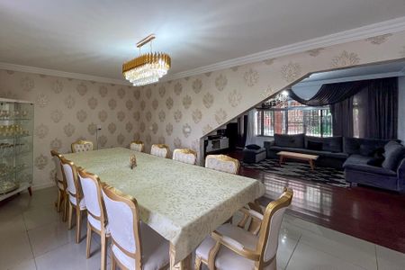 Casa à venda com 250m², 4 quartos e 4 vagasSala de Jantar