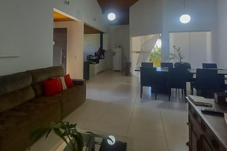 Casa à venda com 3 quartos, 1270m² em Almeida dos Pinheiro, Itabirito