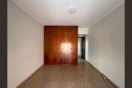 Casa à venda com 125m², 5 quartos e 2 vagasSuíte 