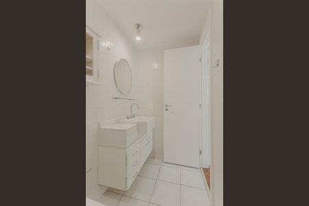 Apartamento para alugar com 55m², 2 quartos e 1 vaga Apartamento para alugar com 55m², 2 quartos e 1 vagaBanheiro da Suíte