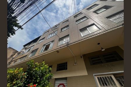 Studio para alugar com 35m², 1 quarto e sem vaga Studio para alugar com 35m², 1 quarto e sem vagaFachada