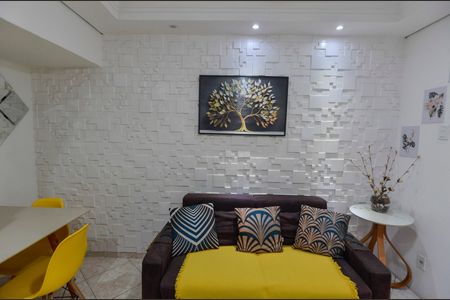 Sala de kitnet/studio para alugar com 1 quarto, 35m² em Imperial de São Cristóvão, Rio de Janeiro