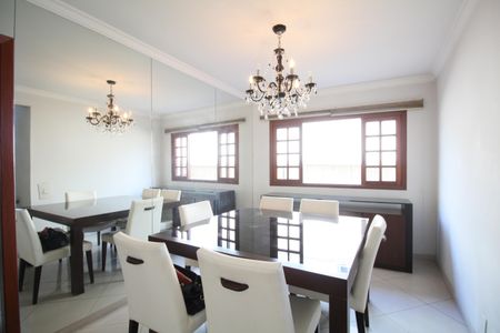 Casa à venda com 200m², 3 quartos e 2 vagasSala de Jantar