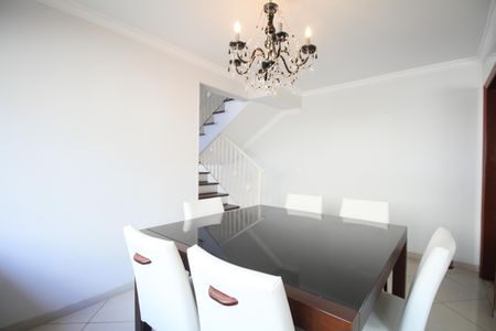 Casa à venda com 200m², 3 quartos e 2 vagasSala de Jantar