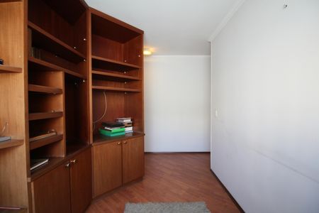 Casa à venda com 200m², 3 quartos e 2 vagasEscritório