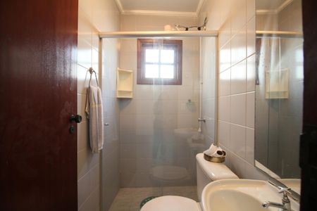 Casa à venda com 200m², 3 quartos e 2 vagasBanheiro de serviço