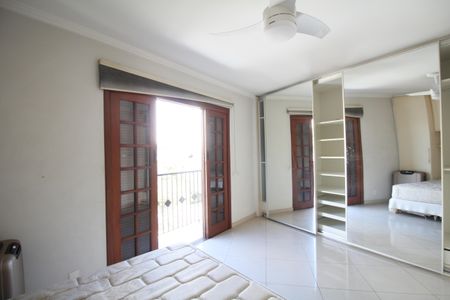 Casa à venda com 200m², 3 quartos e 2 vagassuíte 