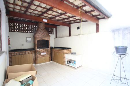 Casa à venda com 200m², 3 quartos e 2 vagasChurrasqueira