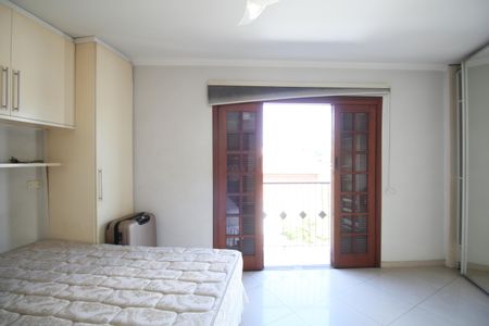 Casa à venda com 200m², 3 quartos e 2 vagassuíte 