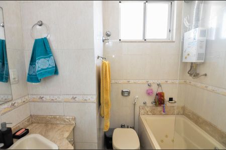 Apartamento à venda com 100m², 3 quartos e 1 vagaBanheiro da Suíte