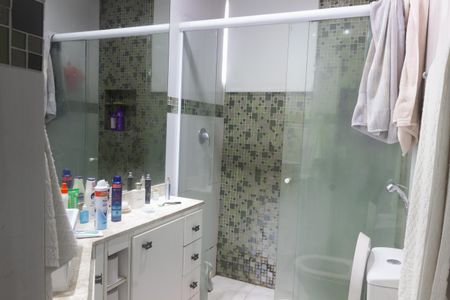 Apartamento à venda com 109m², 1 quarto e sem vagaBanheiro da Suíte