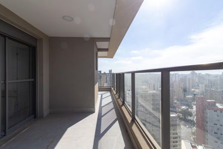 Apartamento para alugar com 242m², 3 quartos e 2 vagasSuite