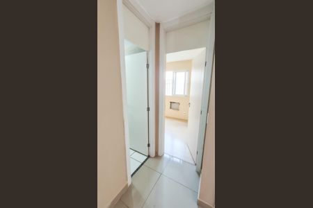 Apartamento para alugar com 44m², 2 quartos e sem vagaAcesso ao quarto 2 e banheiro 