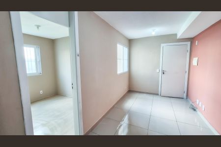Sala de apartamento para alugar com 2 quartos, 44m² em Bonsucesso, Rio de Janeiro