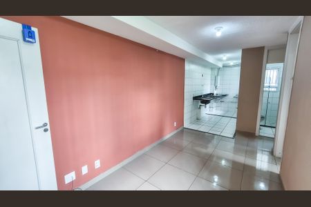 Sala de apartamento para alugar com 2 quartos, 44m² em Bonsucesso, Rio de Janeiro