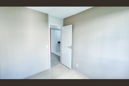 Quarto 1 de apartamento para alugar com 2 quartos, 44m² em Bonsucesso, Rio de Janeiro