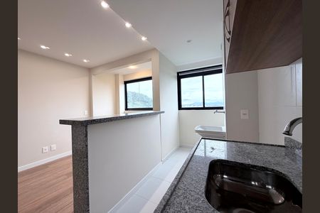 Apartamento à venda com 55m², 2 quartos e 1 vaga Apartamento à venda com 55m², 2 quartos e 1 vagaCozinha